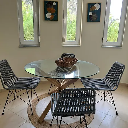 Relax House Apartment Maleme (Crete)