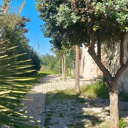 Relax House Apartment Maleme (Crete)